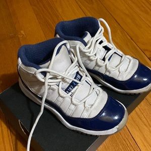 Jordan 11 Retro size 1 white and blue